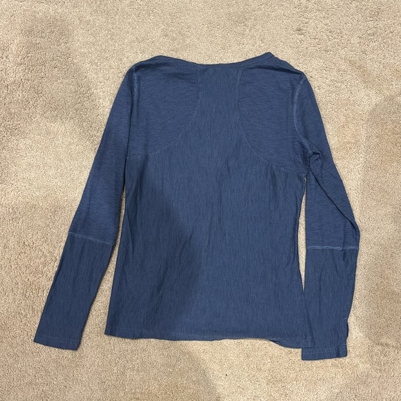 Mountain Khaki blue striped long sleeve women’s t-shirt size medium - Picture 4 of 5